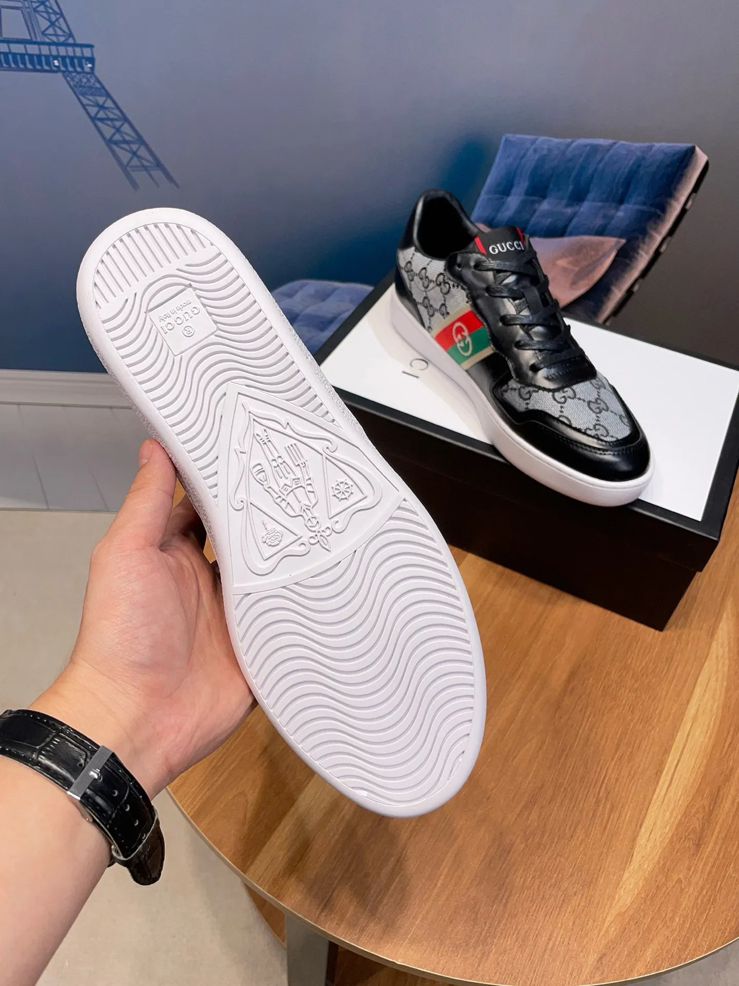 Men's clothing and shoes: 380💰New styles are here again! [Gucci Sports Men's Shoes] Gucci fashionable casual men's shoes 🇨🇳Original 1:1 mold, new model debuts first 💯Not high-profile but avant-garde, simple, low-key and fashionable, super versatile style 🌿Made of original cowhide with cloth ➕Sheepskin lining🎋The version is comfortable on the feet, first-class workmanship 🍍Size 38-44, (customized 45)